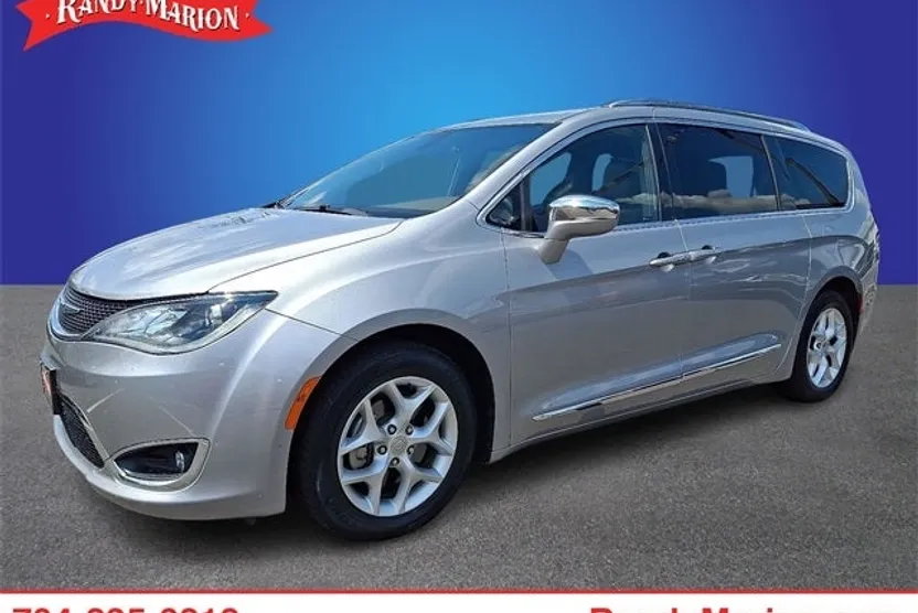 2020 Chrysler Pacifica Limited photo 1