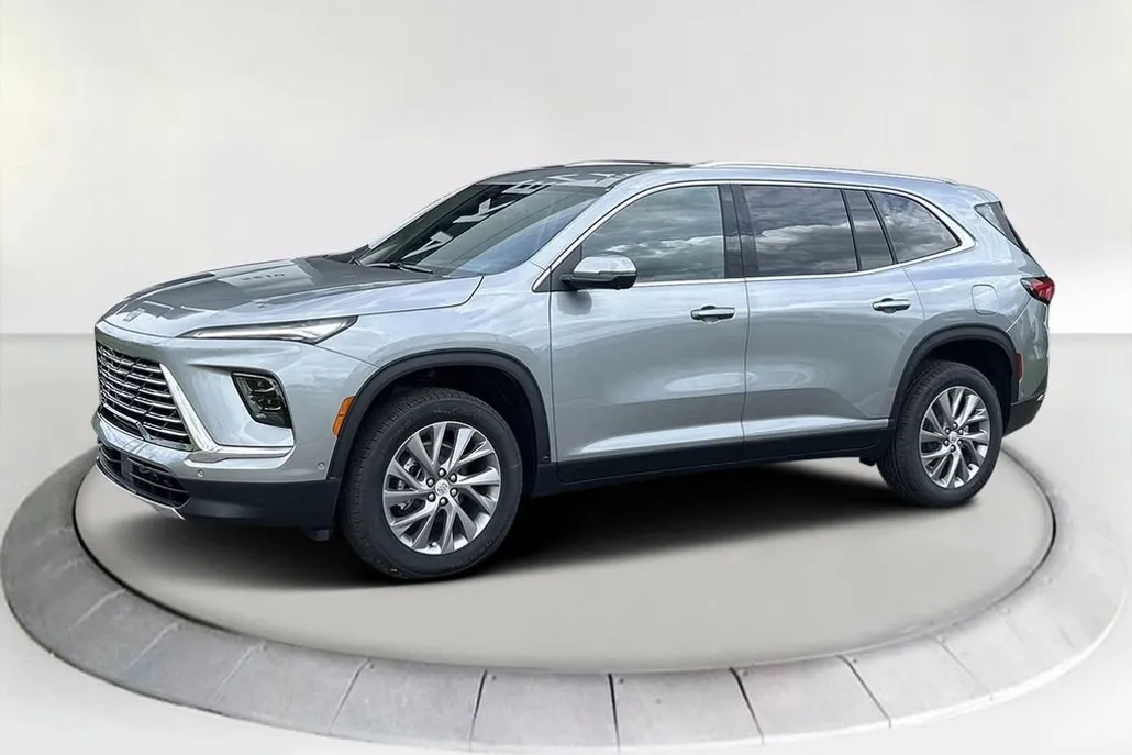 2026 Buick Enclave Preferred photo 1