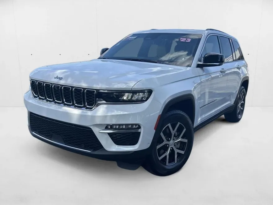 2023 Jeep Grand Cherokee Limited Sport photo 1