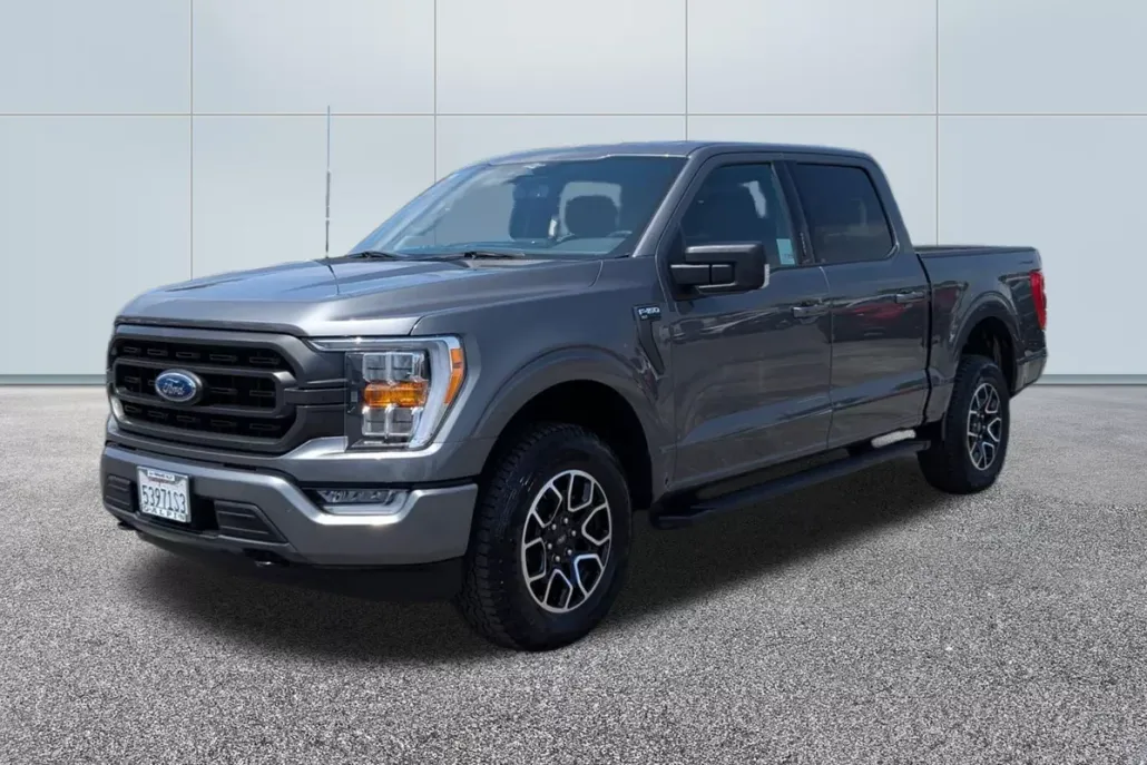 2023 Ford F-150 Lariat photo 1