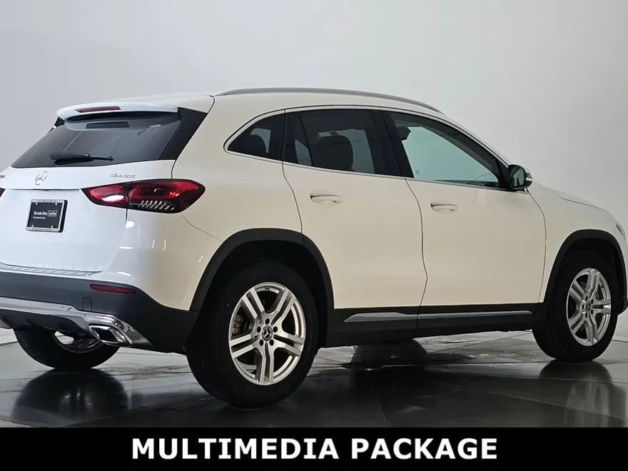 2023 Mercedes Benz GLA 250 4MATIC photo 1