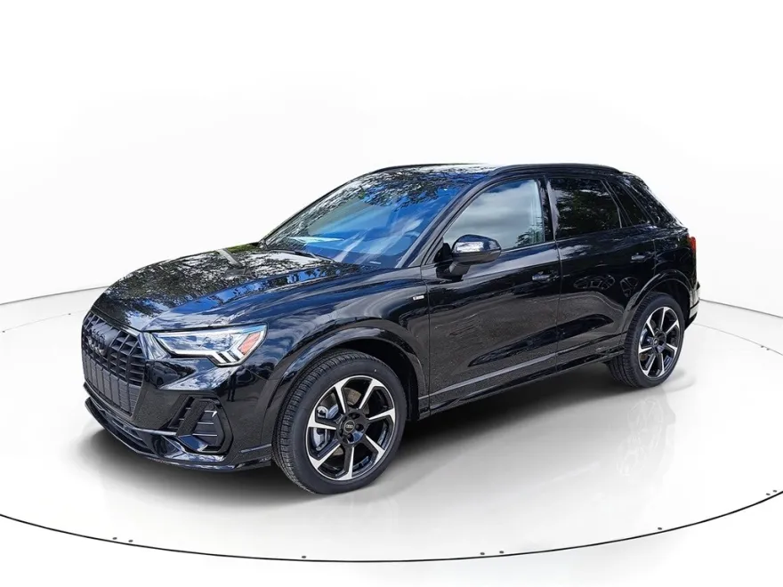 2025 Audi Q3 45 TFSI S line Premium Plus photo 1