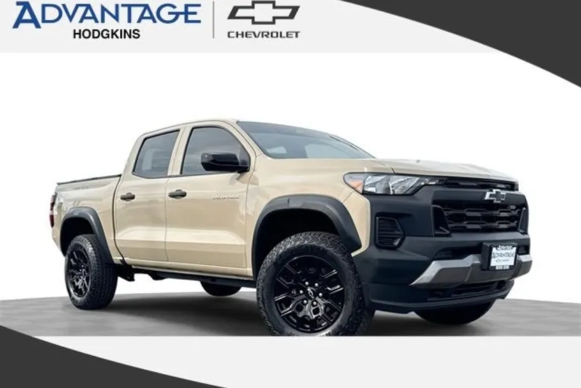 2024 Chevrolet Colorado Trail Boss photo 1