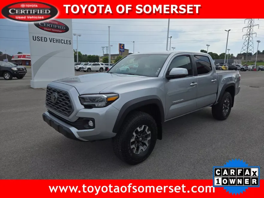 2023 Toyota Tacoma TRD V6 photo 1