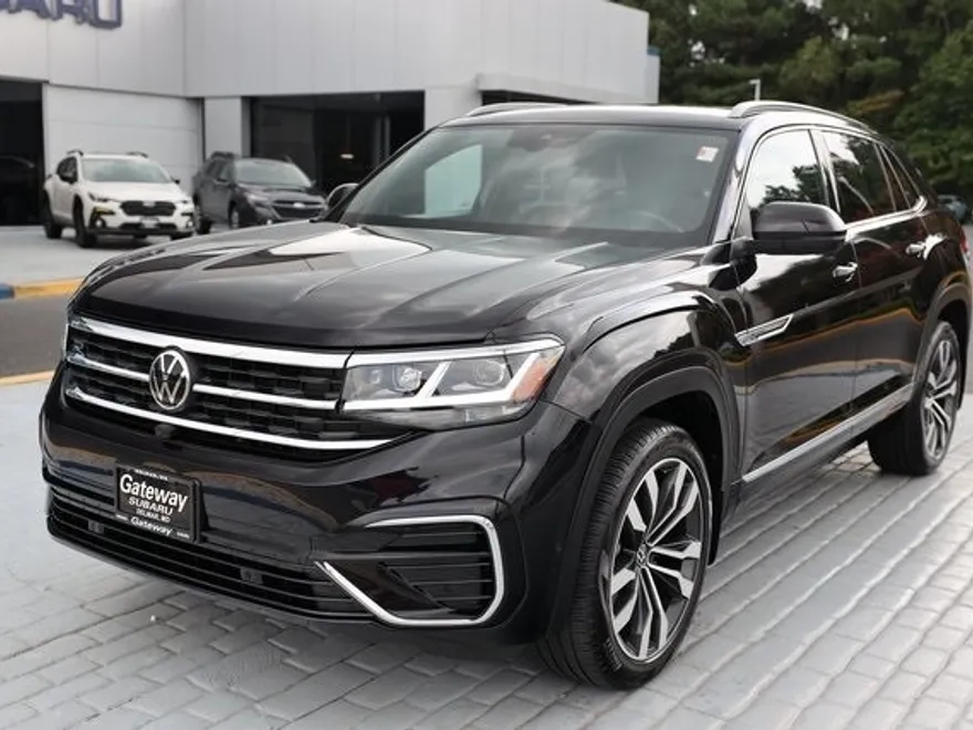 2022 Volkswagen Atlas Cross Sport V6 SEL Premium R-Line photo 1