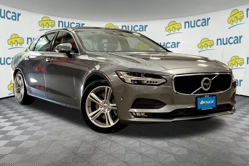 2018 Volvo S90 T5 Momentum photo 1