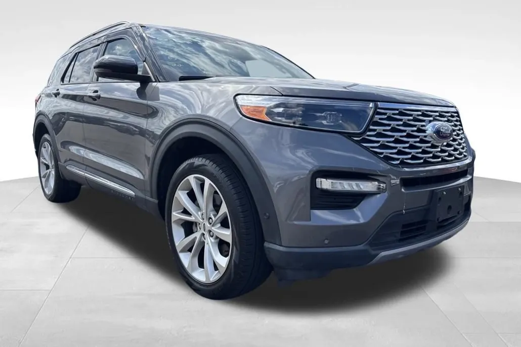2022 Ford Explorer Platinum photo 1
