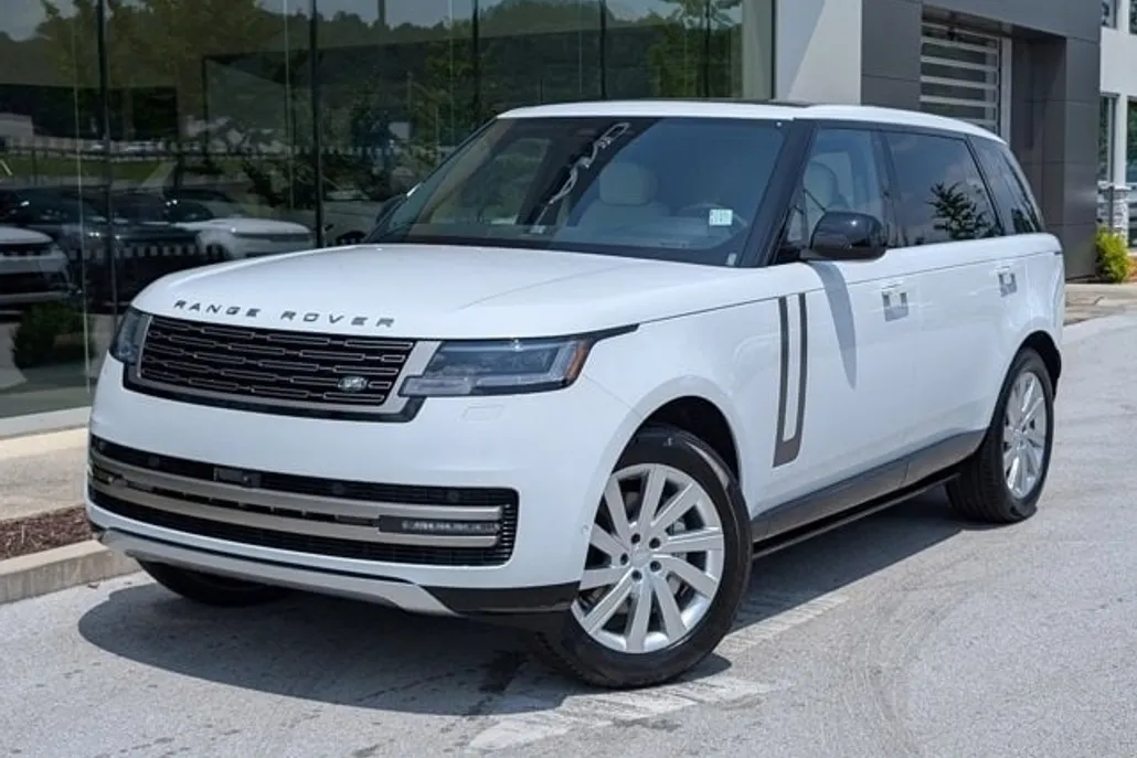 2025 Land Rover Range Rover SE photo 1