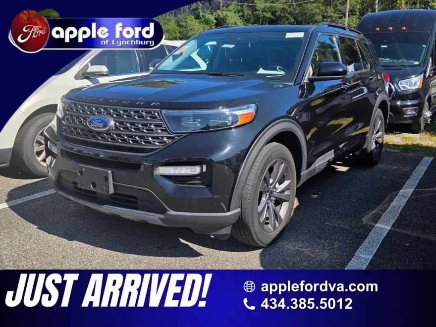2022 Ford Explorer XLT photo 1