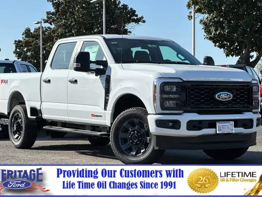 2025 Ford F-250 photo 1