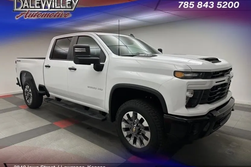 2025 Chevrolet Silverado 2500HD Custom photo 1
