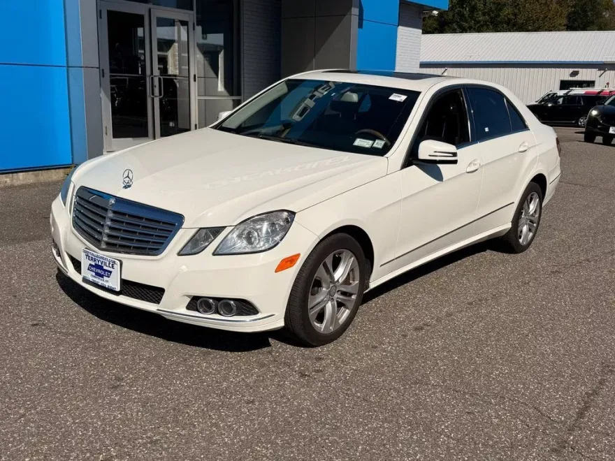 2011 Mercedes Benz E 350 photo 1