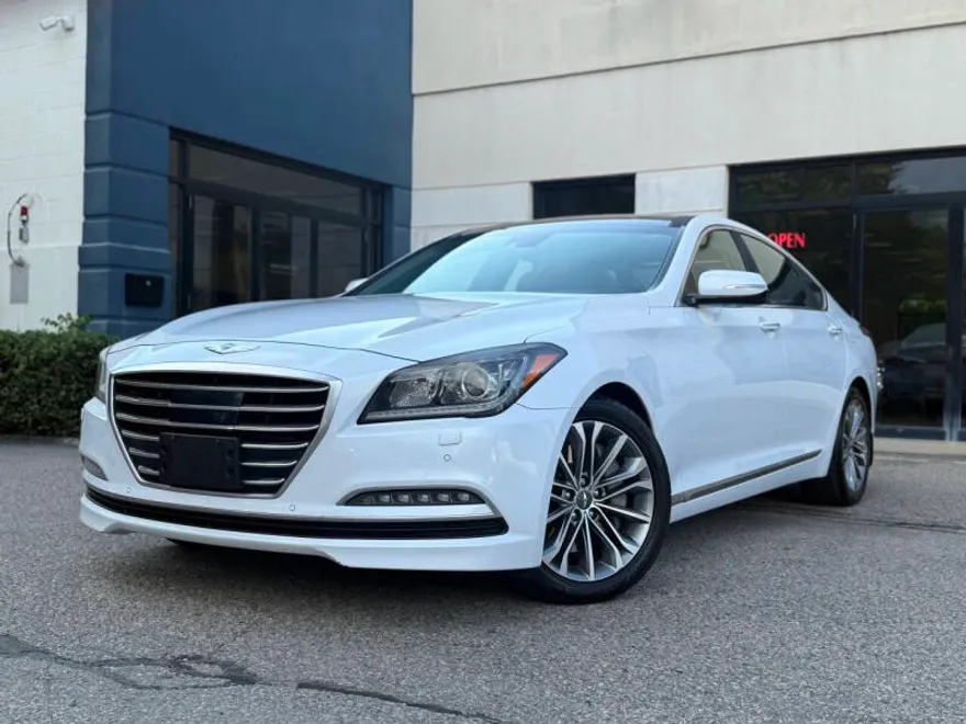 2016 Hyundai Genesis 3.8 photo 1