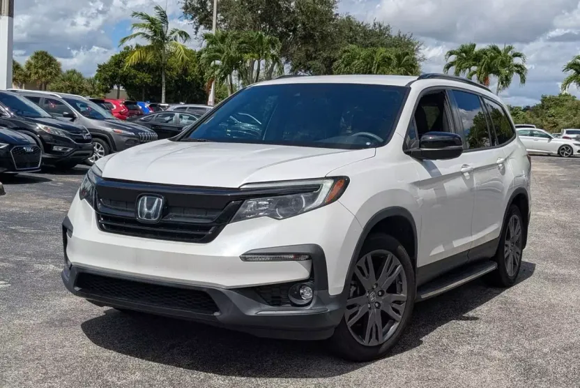 2022 Honda Pilot Sport photo 1