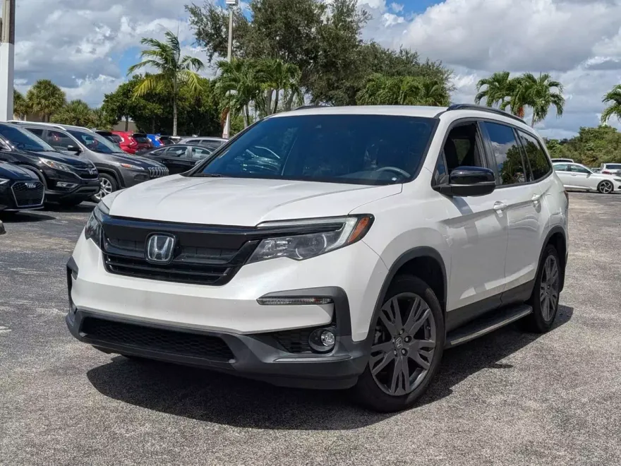 2022 Honda Pilot Sport photo 1