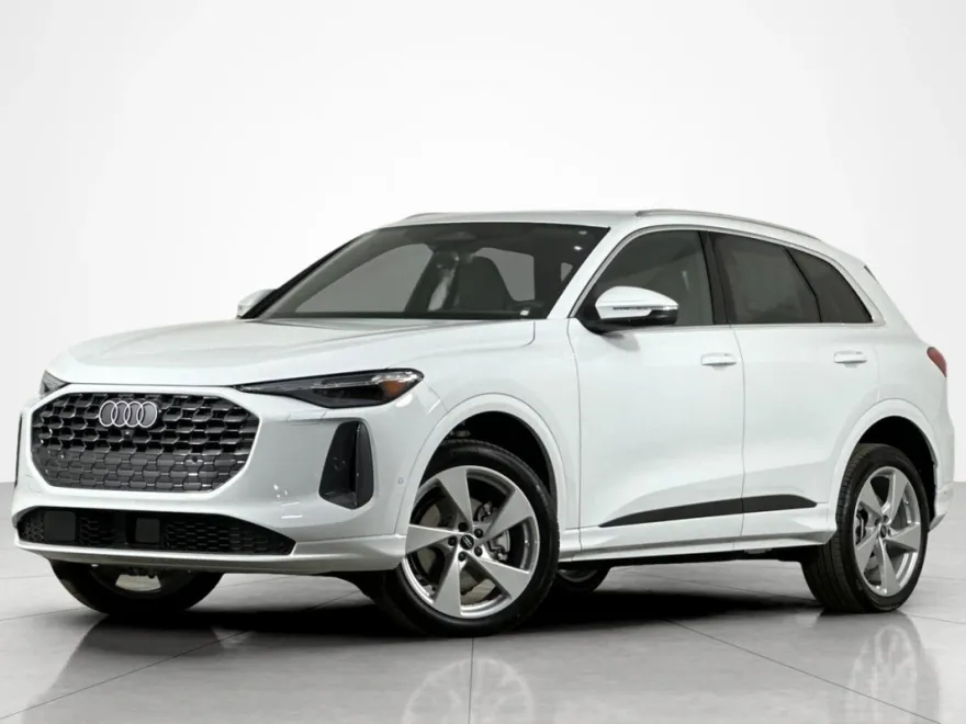 2025 Audi Q5 Premium Plus photo 1