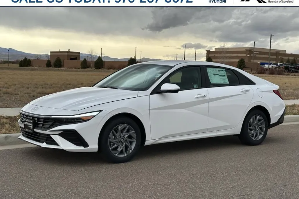 2025 Hyundai Elantra Hybrid Blue photo 1