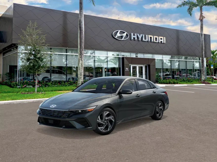 2025 Hyundai Elantra Limited photo 1
