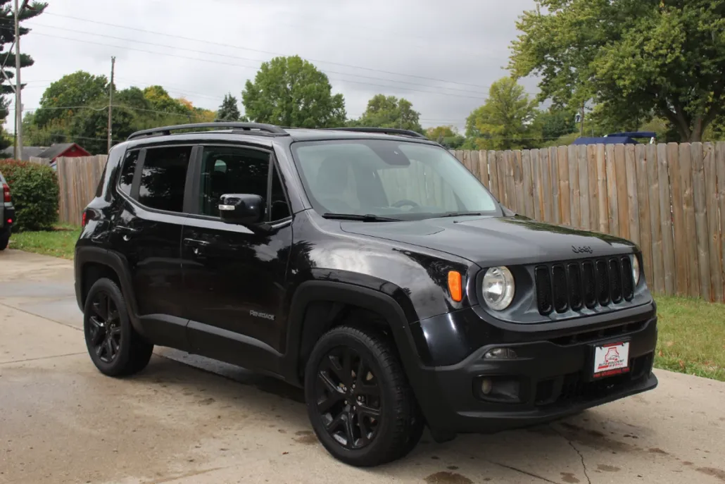 2016 Jeep Renegade Latitude photo 1