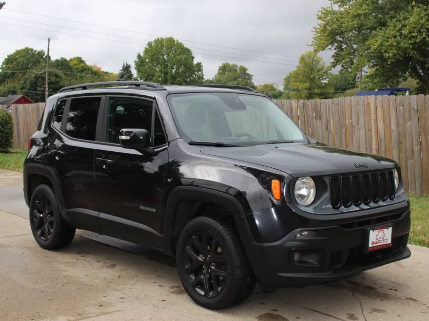 2016 Jeep Renegade Latitude photo 1