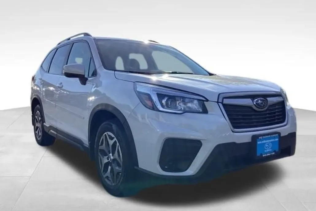 2020 Subaru Forester Premium photo 1