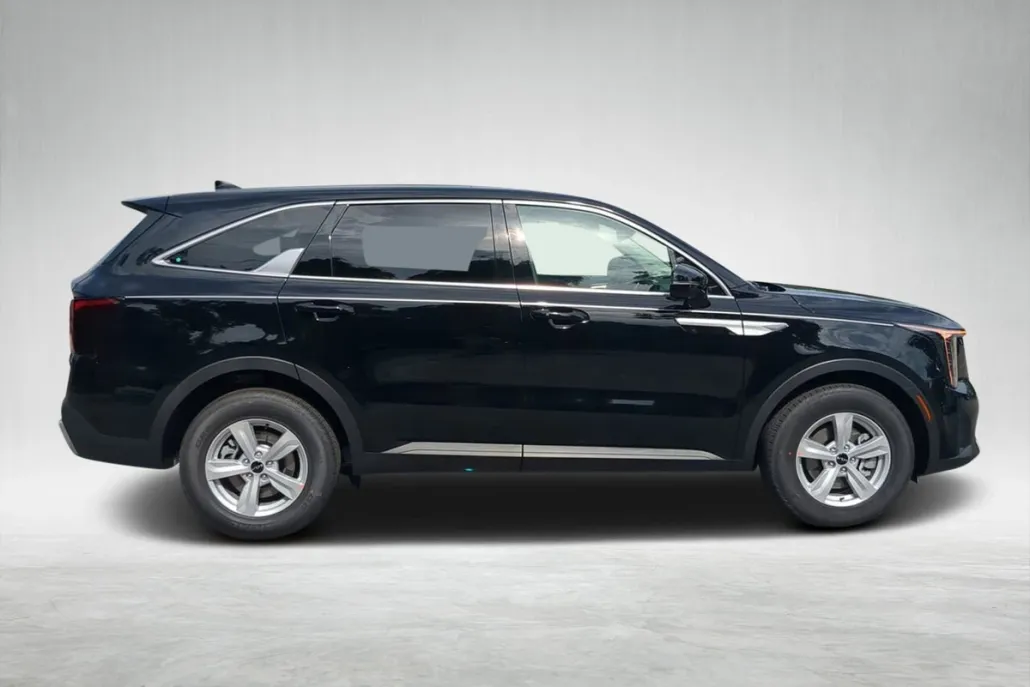 2026 Kia Sorento LX photo 1