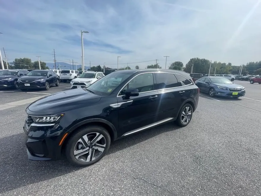 2024 Kia Sorento Hybrid EX photo 1