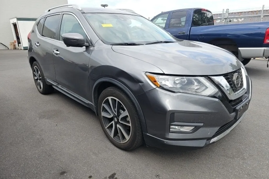 2020 Nissan Rogue SL photo 1