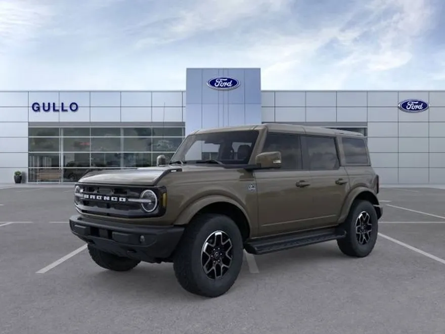 2025 Ford Bronco Outer Banks photo 1