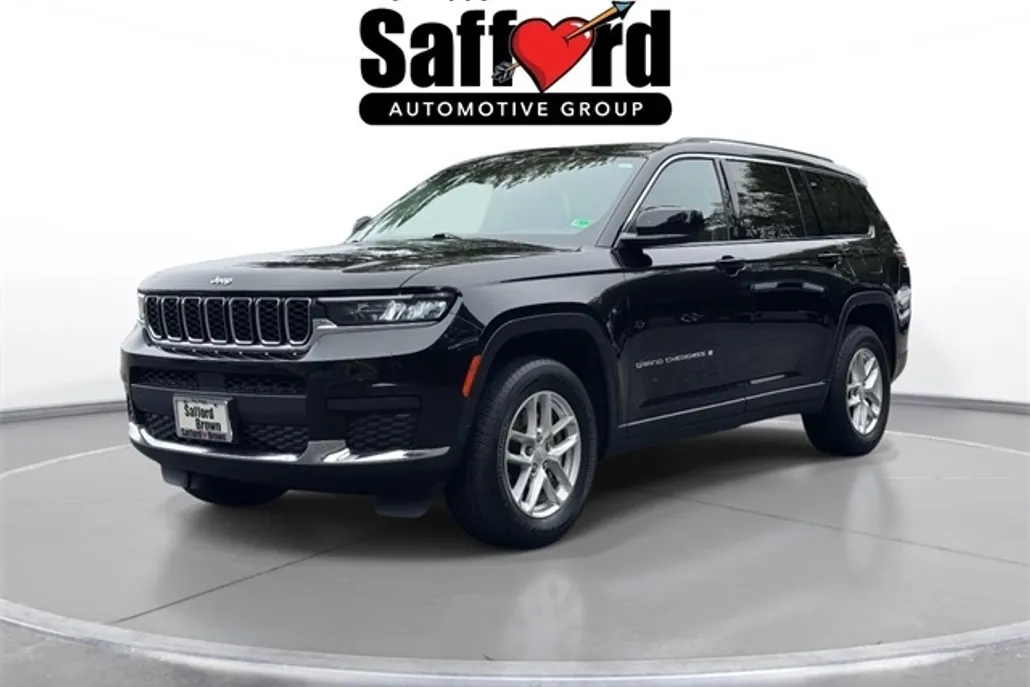 2023 Jeep Grand Cherokee Laredo photo 1