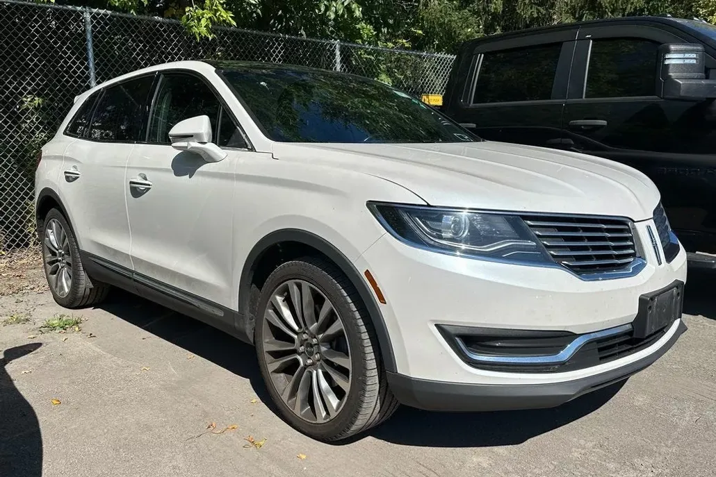 2017 Lincoln MKX Reserve photo 1