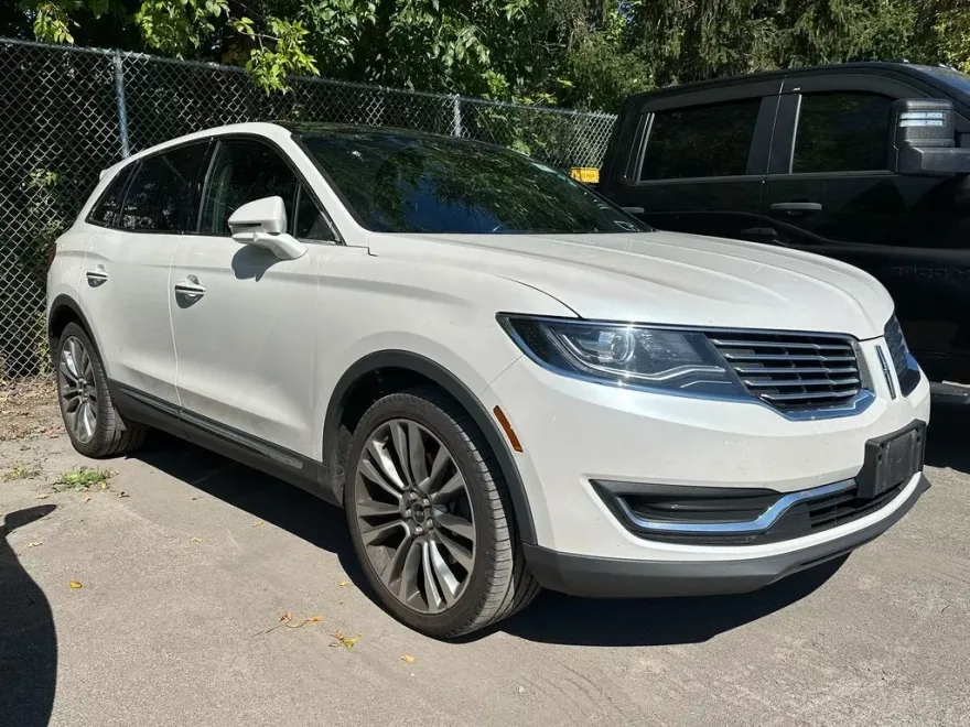 2017 Lincoln MKX Reserve photo 1