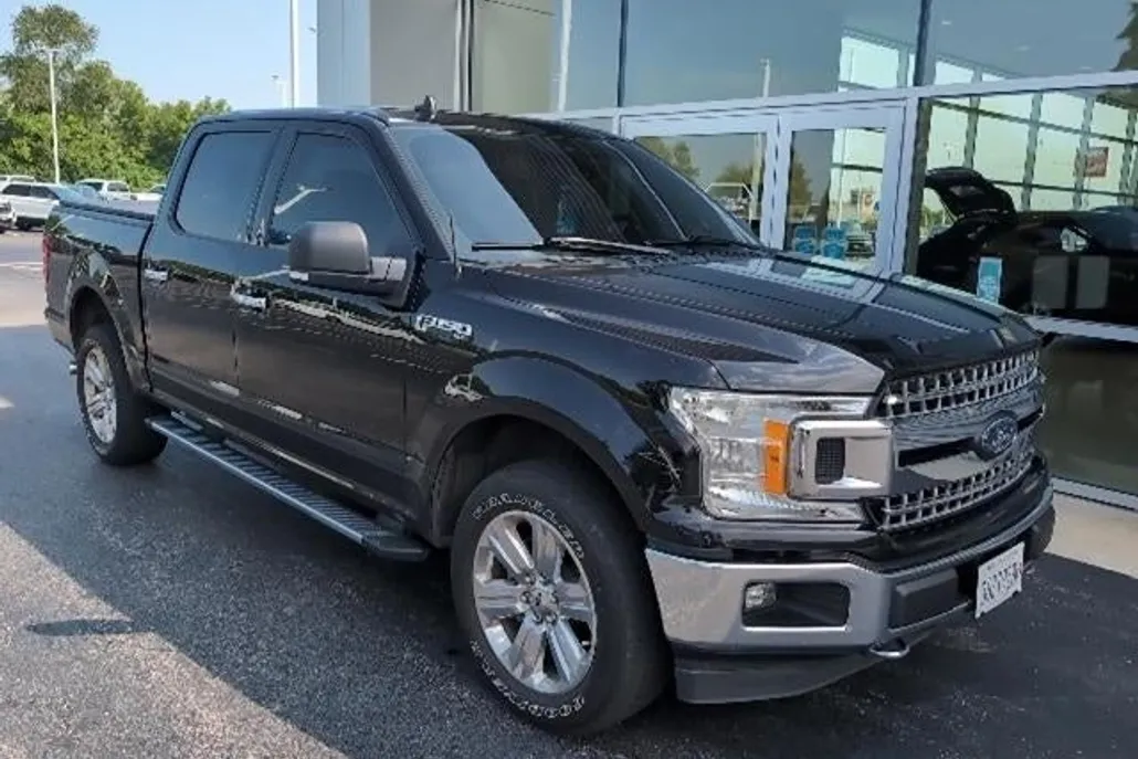 2020 Ford F-150 XLT photo 1