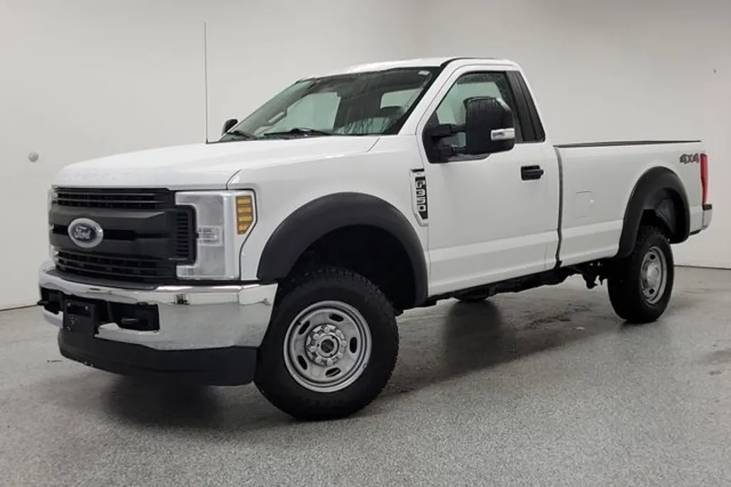 2019 Ford F-350 photo 1