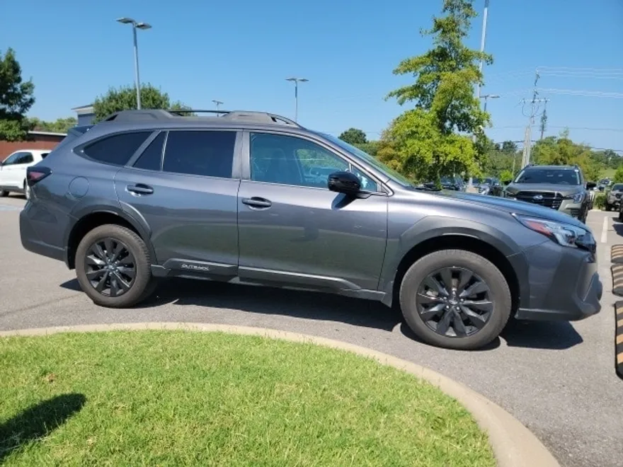 2024 Subaru Outback Onyx Edition XT photo 1
