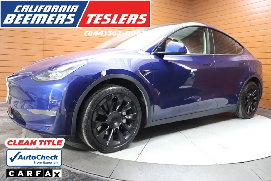 2024 Tesla Model Y Long Range photo 1