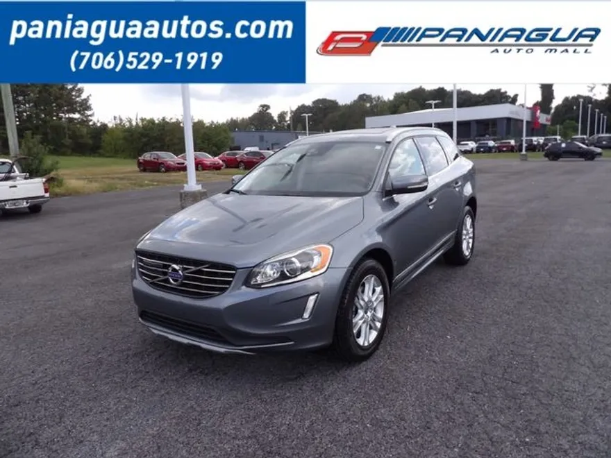 2016 Volvo XC60 T5 Drive-E Platinum photo 1