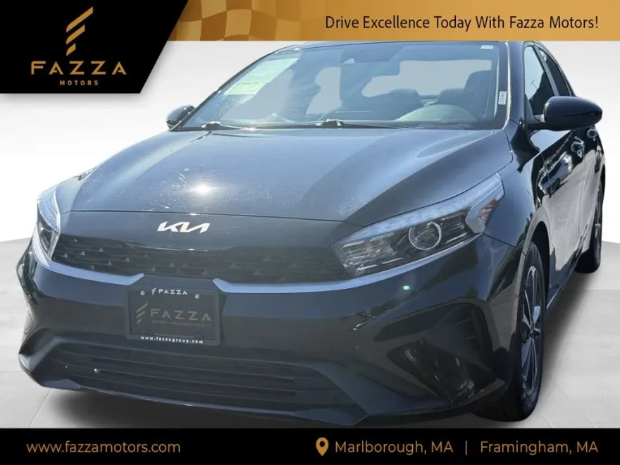 2023 Kia Forte LXS photo 1