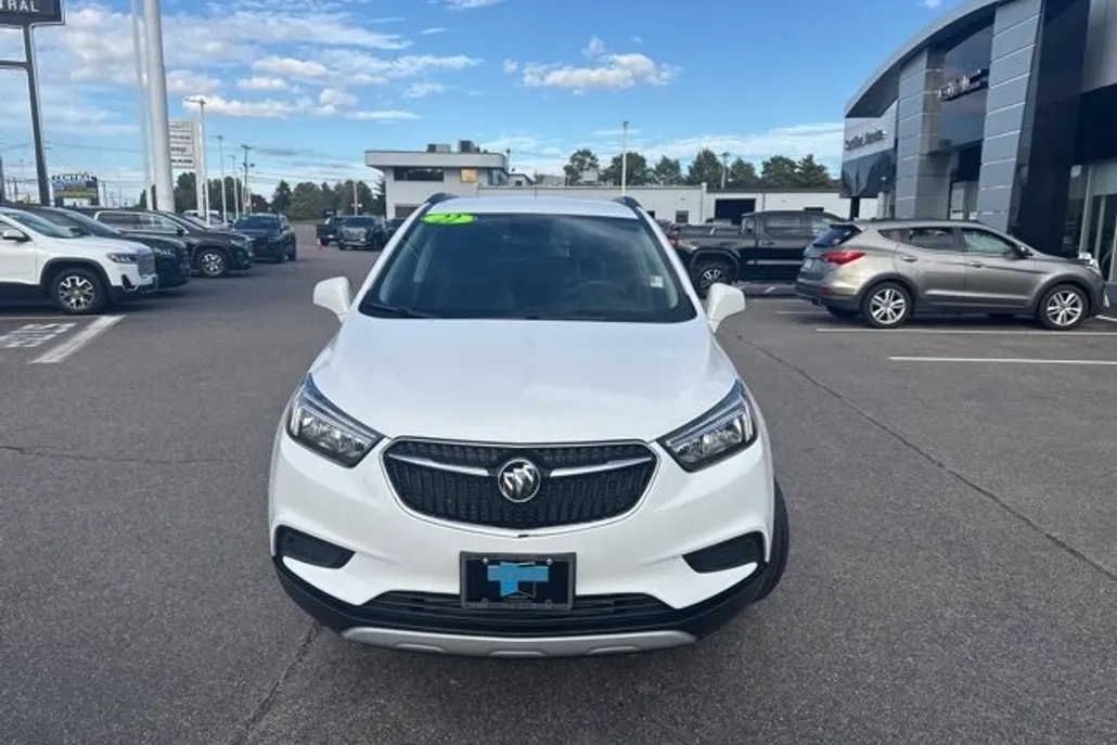 2022 Buick Encore Preferred photo 1