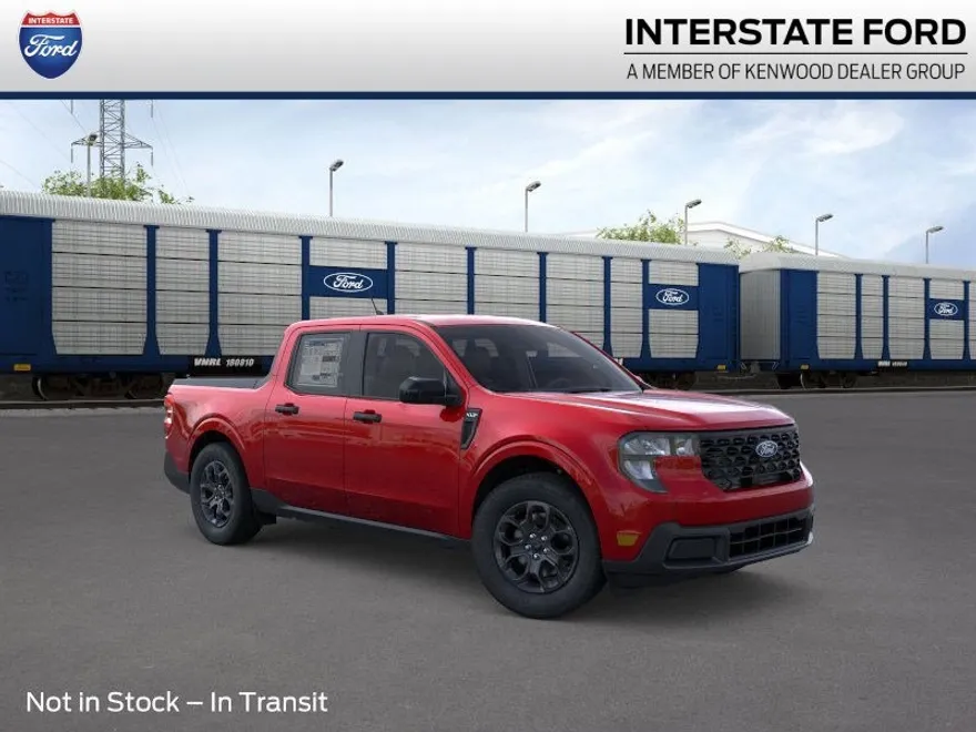 2025 Ford Maverick XLT photo 1