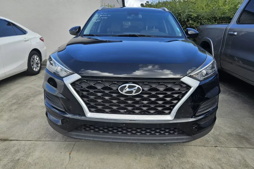 2021 Hyundai Tucson Value photo 1