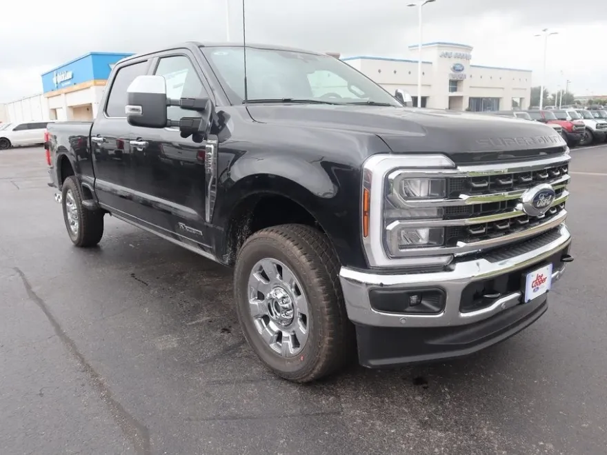 2025 Ford F-250 King Ranch photo 1