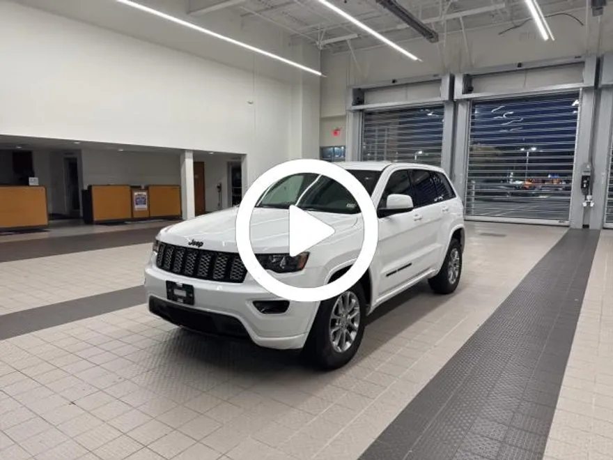 2019 Jeep Grand Cherokee Altitude photo 1