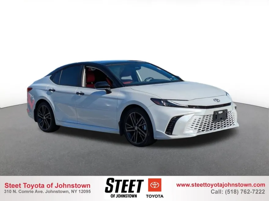 2025 Toyota Camry XSE photo 1