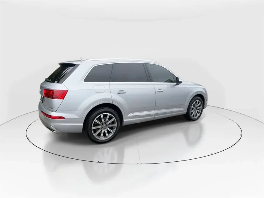 2019 Audi Q7 45 Premium photo 1