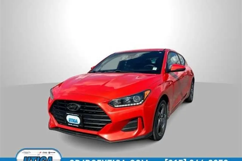 2019 Hyundai Veloster 2.0L Premium photo 1