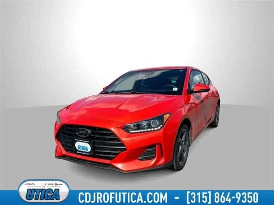2019 Hyundai Veloster 2.0L Premium photo 1