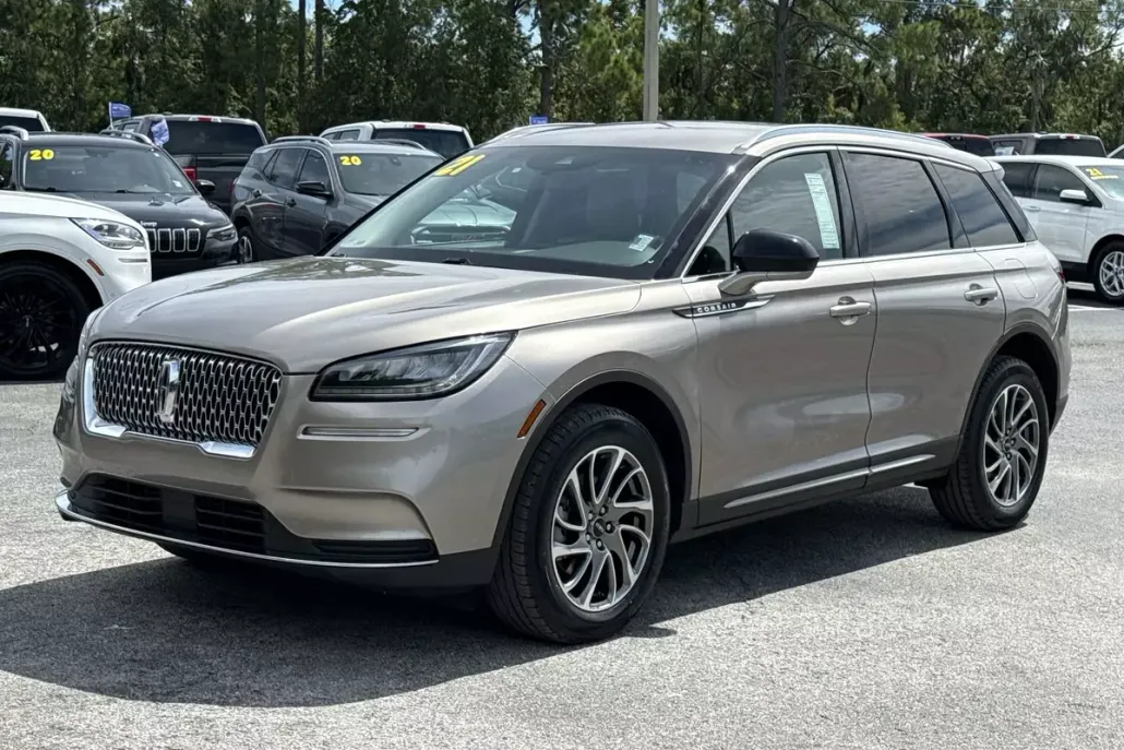 2021 Lincoln Corsair Standard photo 1