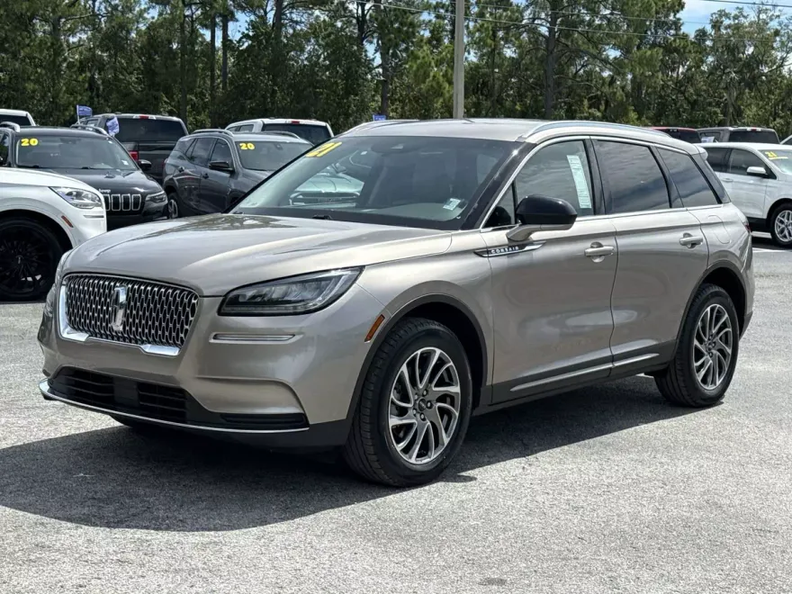 2021 Lincoln Corsair Standard photo 1