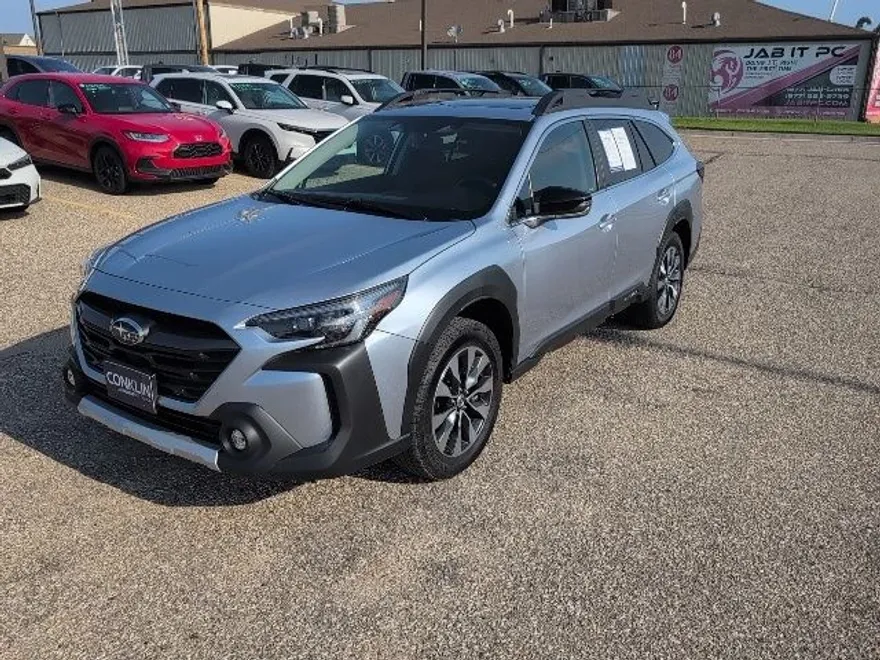 2023 Subaru Outback Limited photo 1